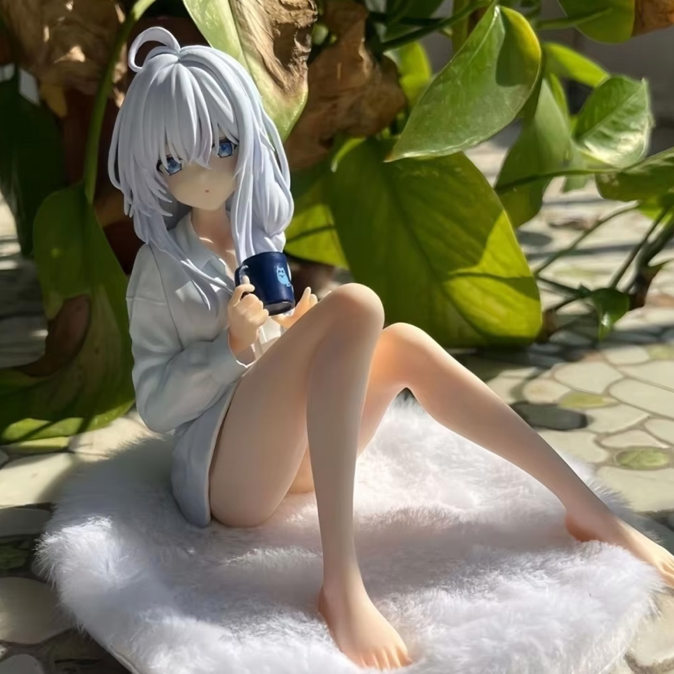 放浪の魔女：エレイナの旅フィギュア |   エライナ カジュ - Pc Gaming Case のレビューと価格